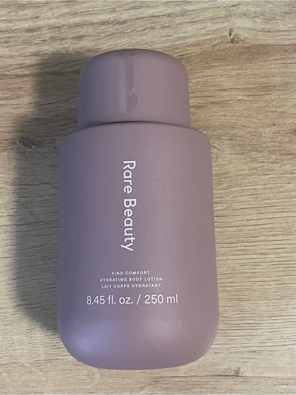 Rare Beauty Find Comfort Hydrating Body Lotion in lavender 250ml
